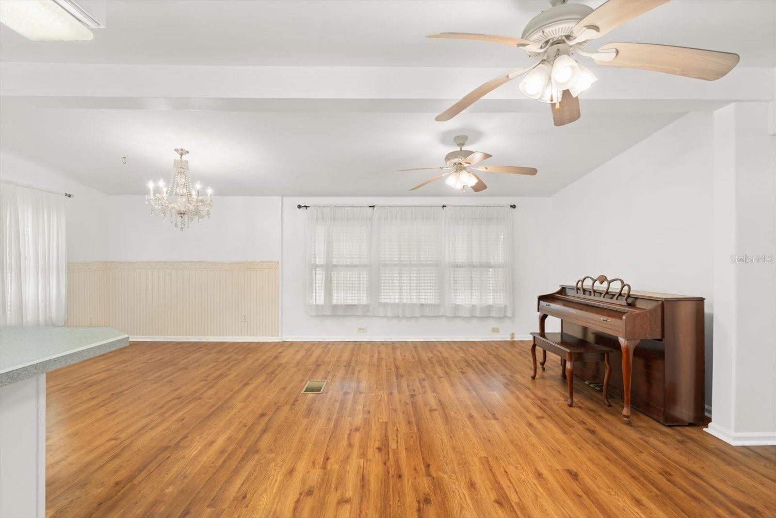 Image 4 of 34 For 5205 5th Street E