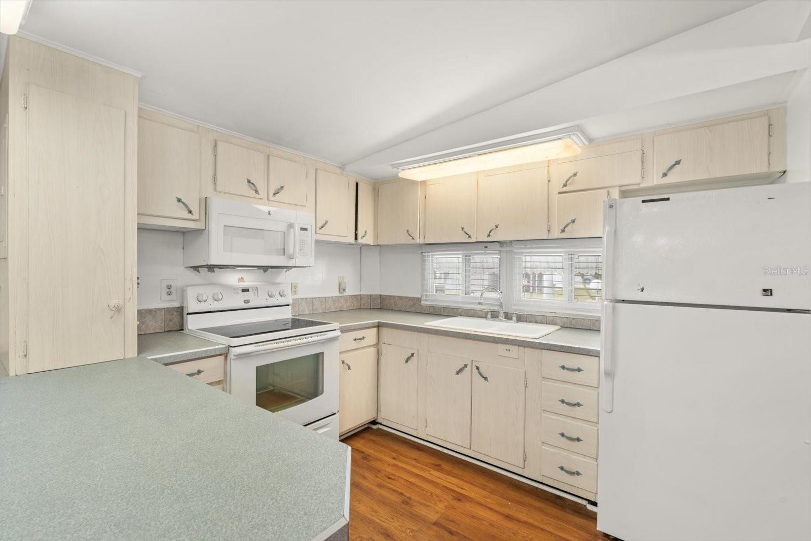 Image 8 of 34 For 5205 5th Street E