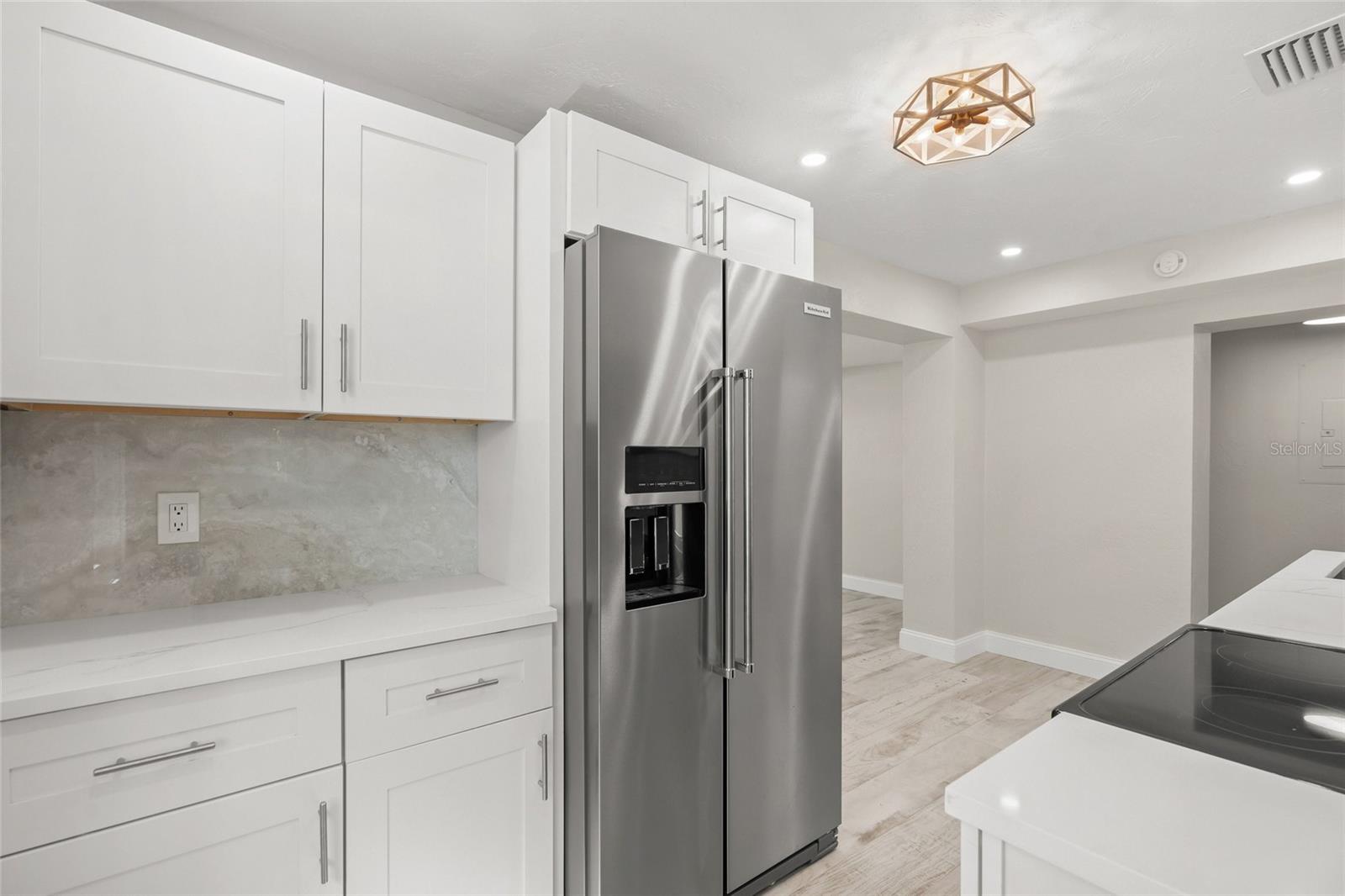 Listing photo id 17 for 1240 Solitude Lane