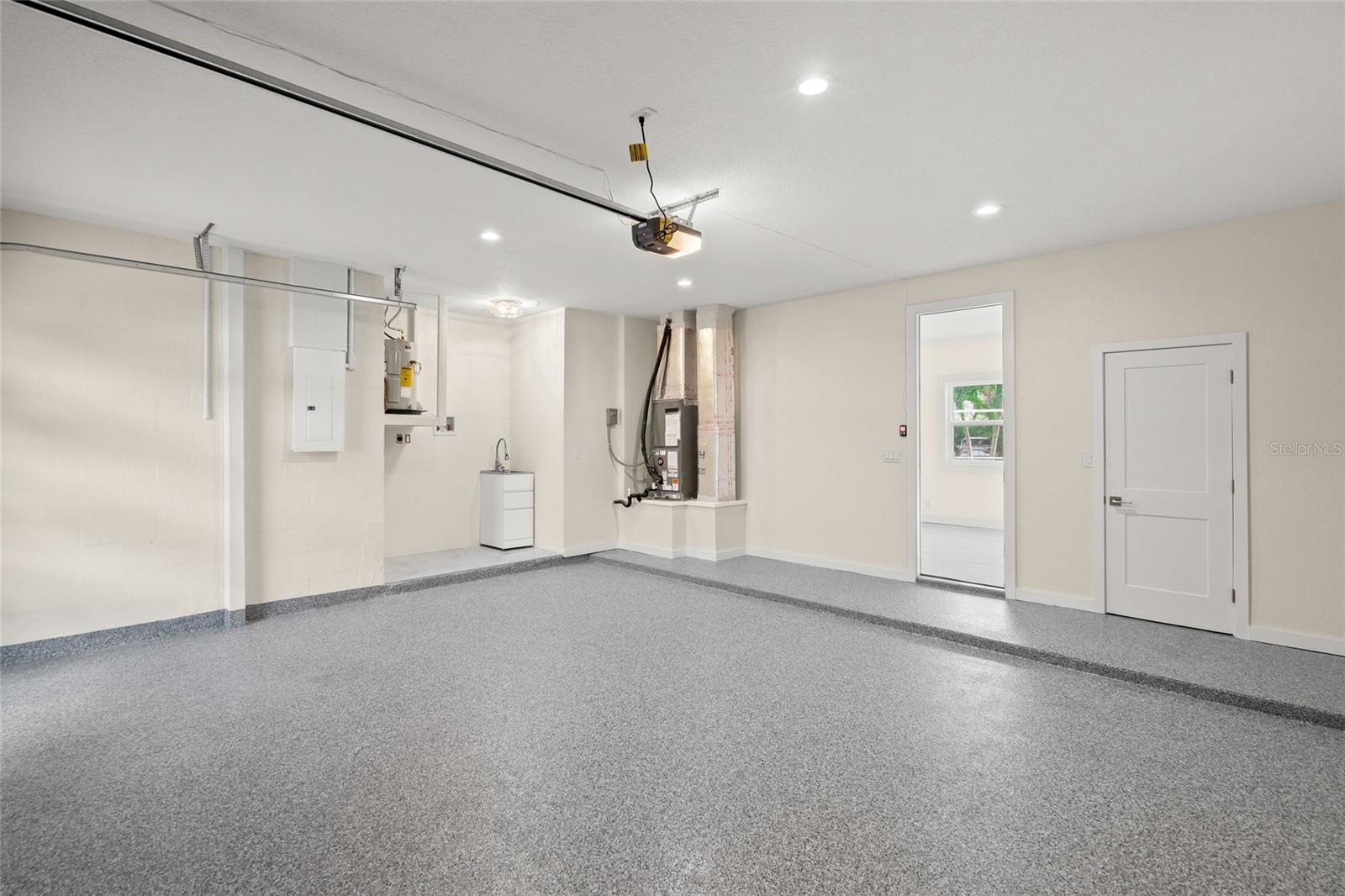 Listing photo id 21 for 1240 Solitude Lane