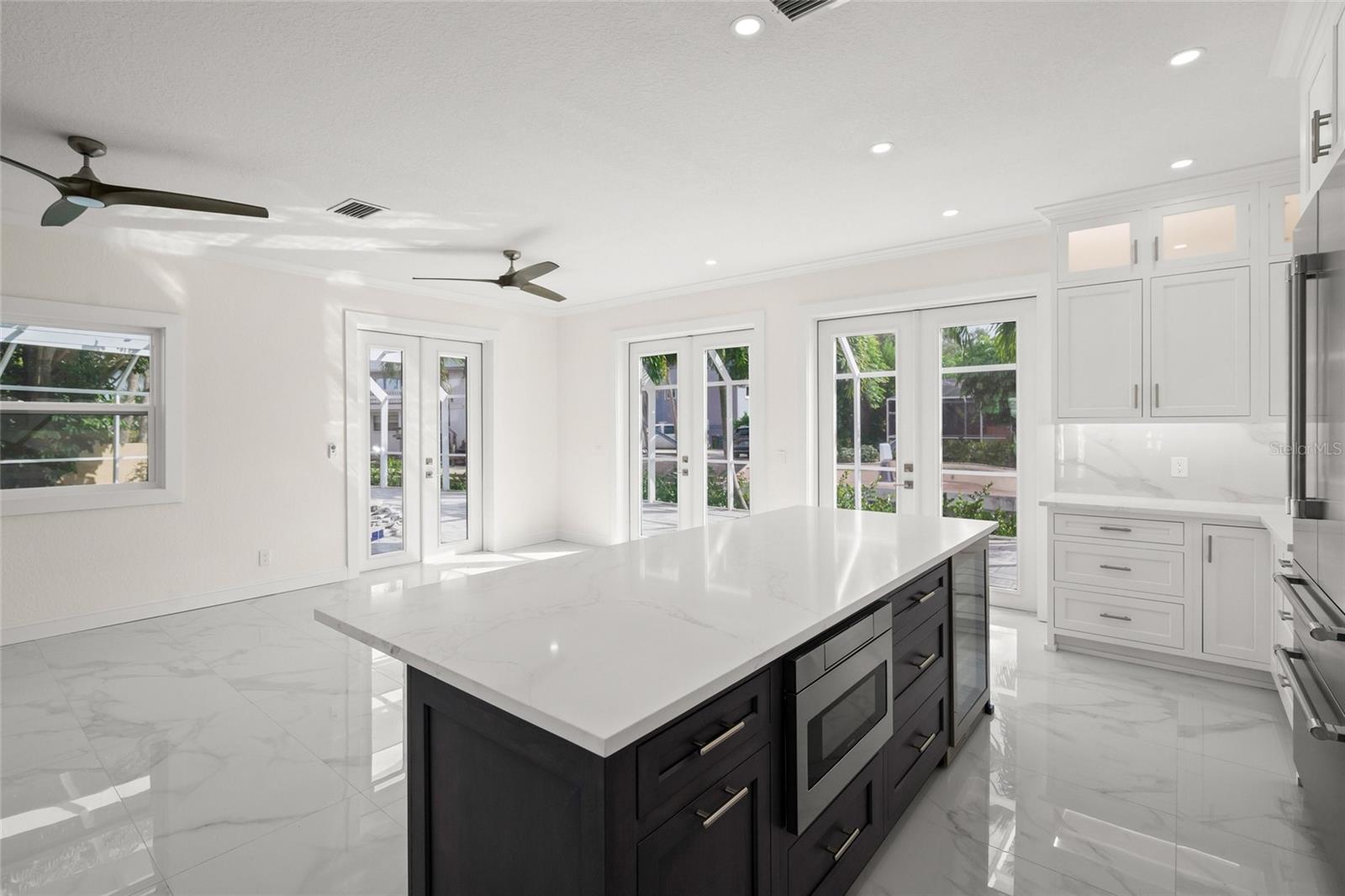 Listing photo id 28 for 1240 Solitude Lane