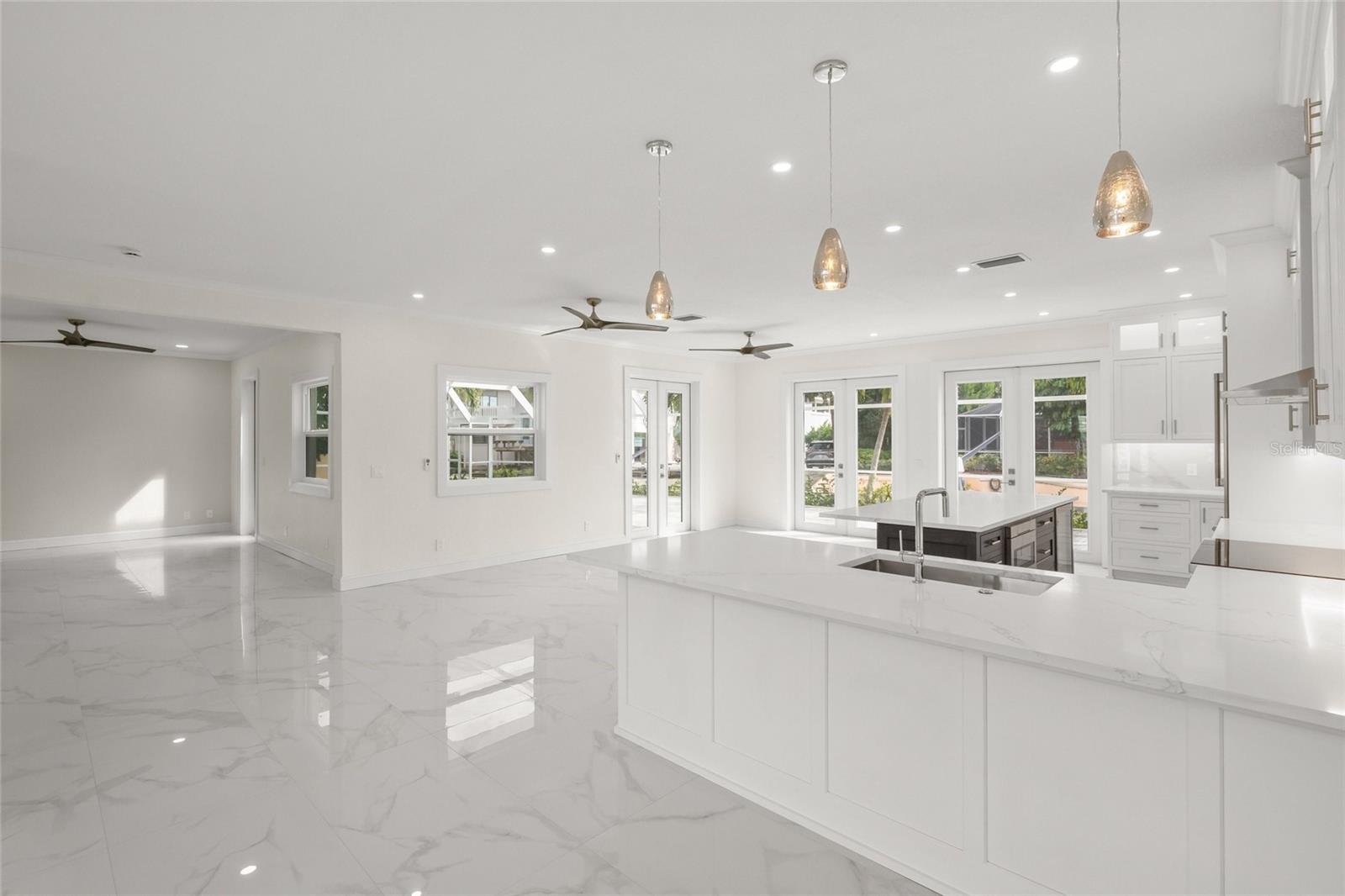 Listing photo id 32 for 1240 Solitude Lane