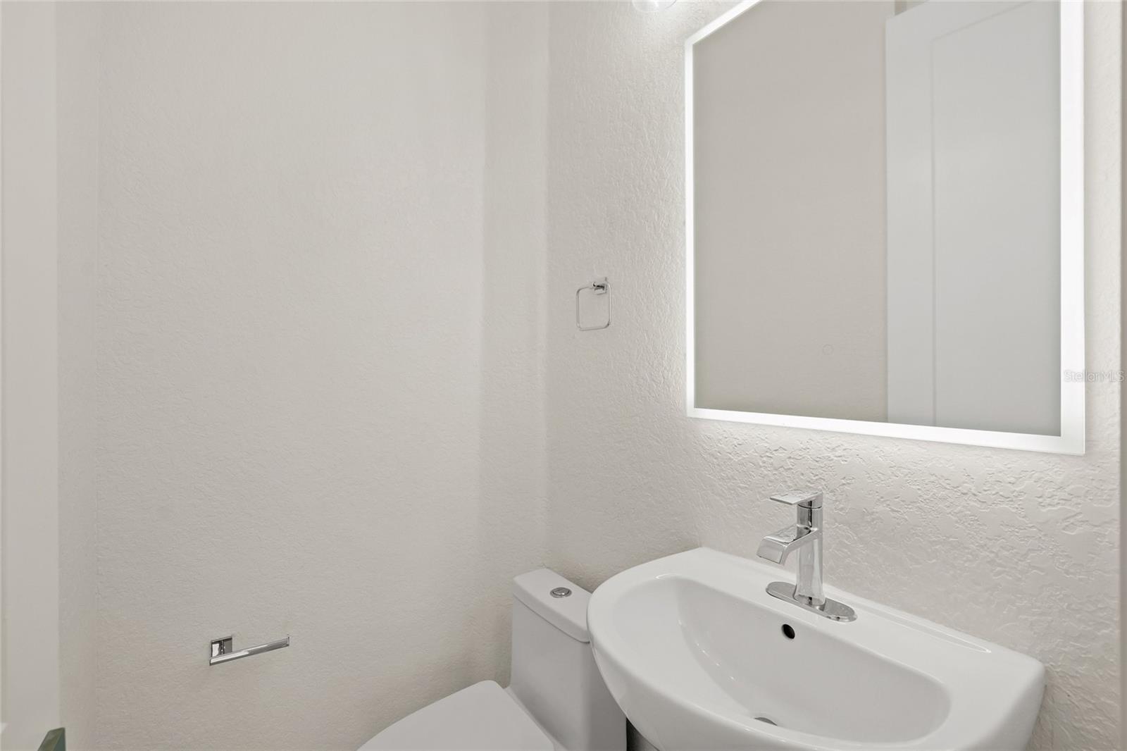 Listing photo id 46 for 1240 Solitude Lane