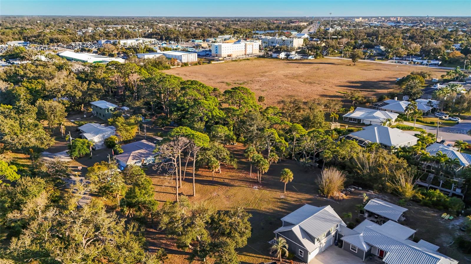 Image 14 of 41 For 405 Estil Drive N