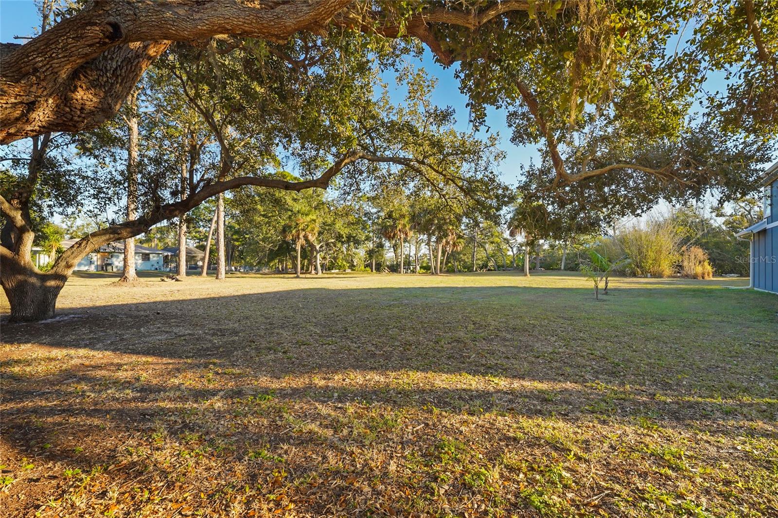 Image 21 of 41 For 405 Estil Drive N