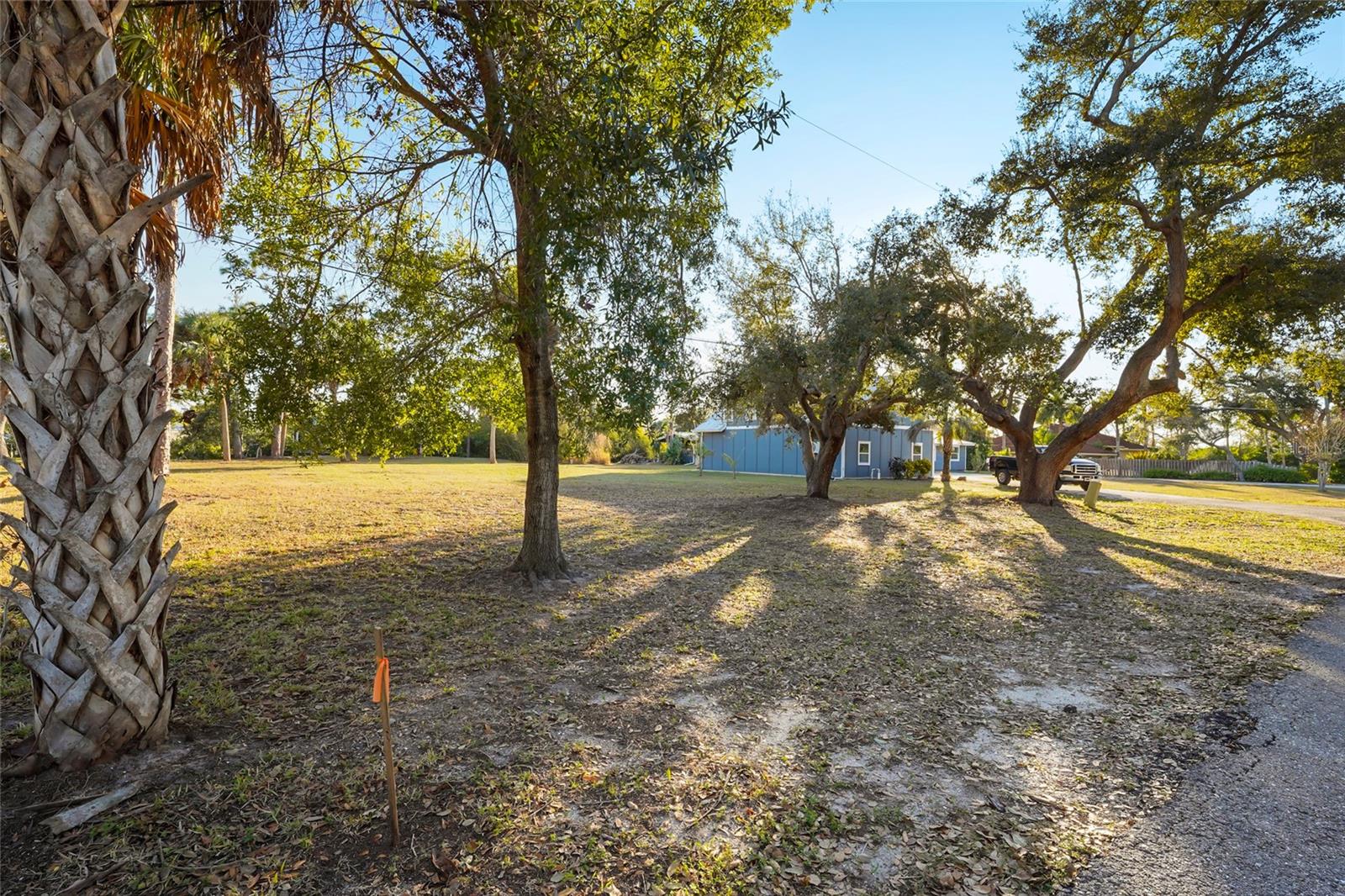 Image 23 of 41 For 405 Estil Drive N