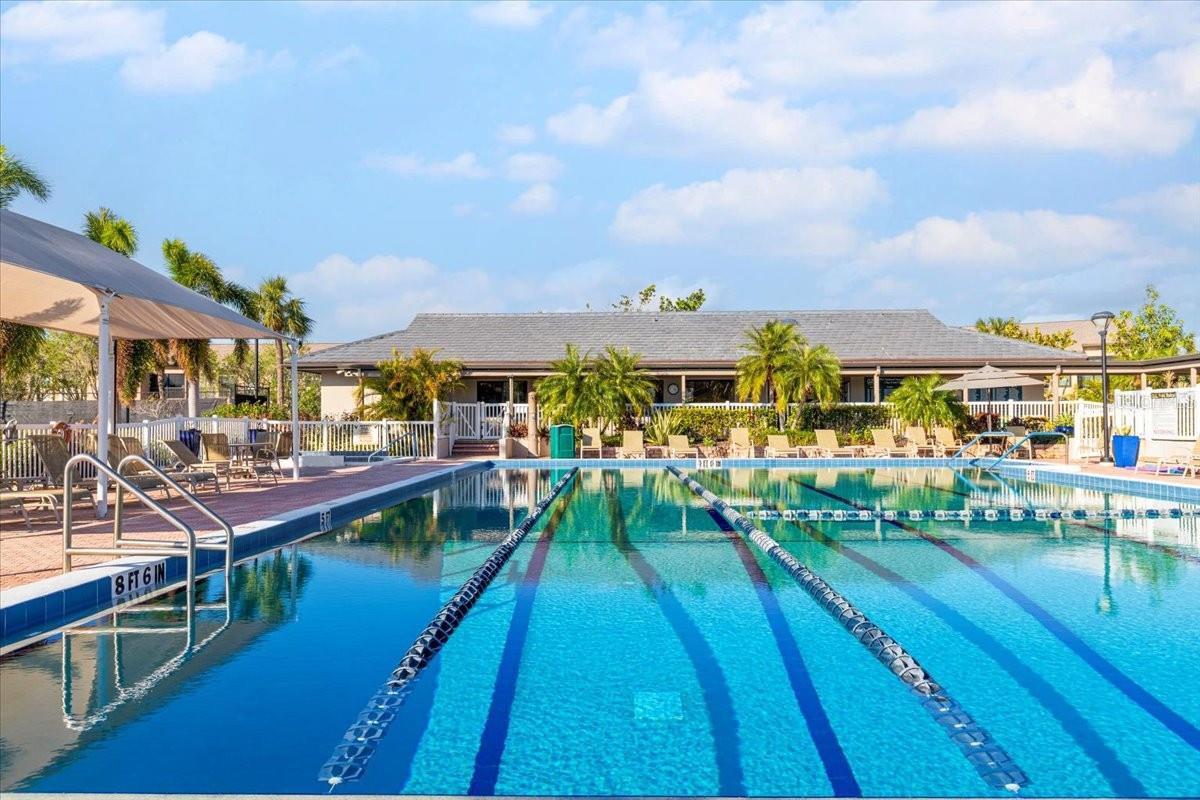 Image 4 of 24 For 5450 Eagles Point Circle 404