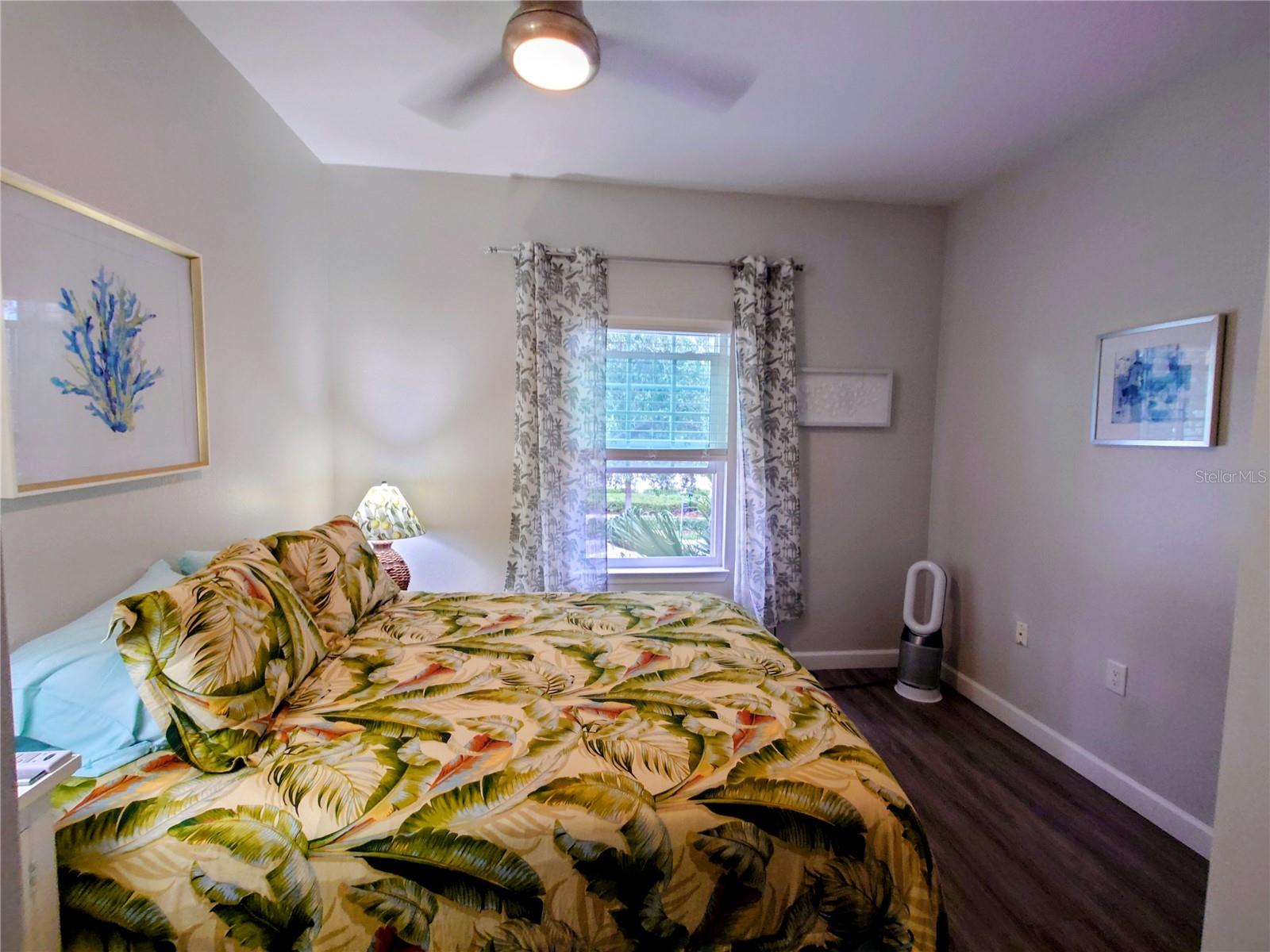 Image 16 of 47 For 200 4th Avenue S 130