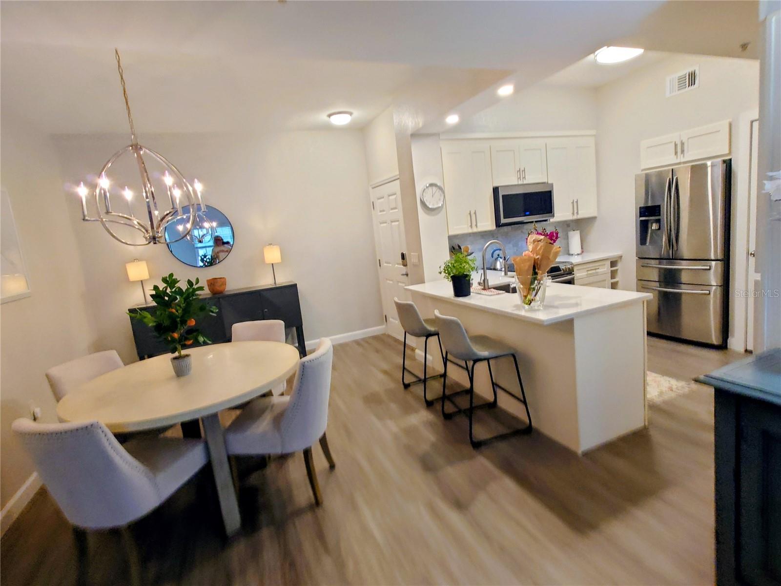 Image 18 of 47 For 200 4th Avenue S 130