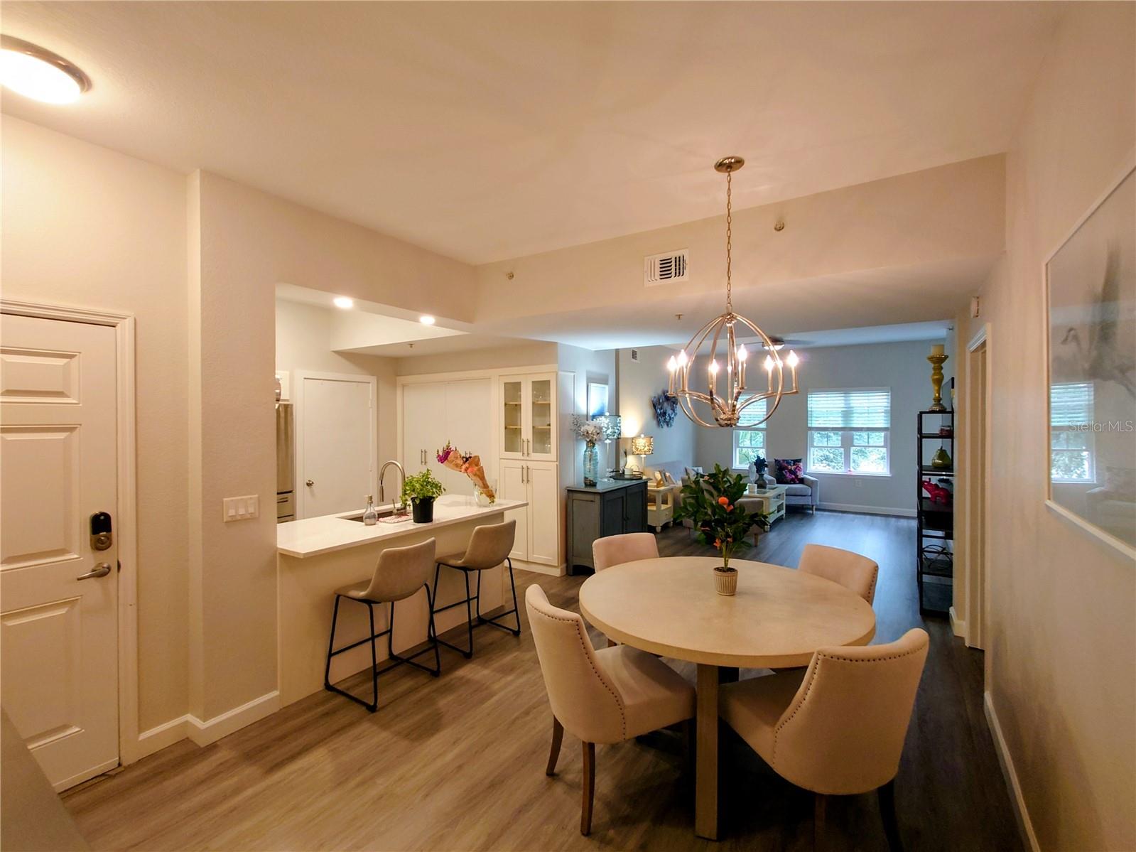 Image 25 of 47 For 200 4th Avenue S 130