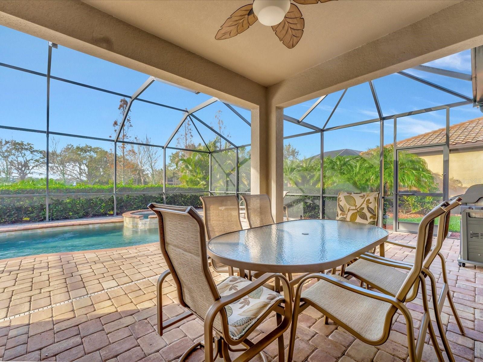 Image 23 of 36 For 6880 Willowshire Way