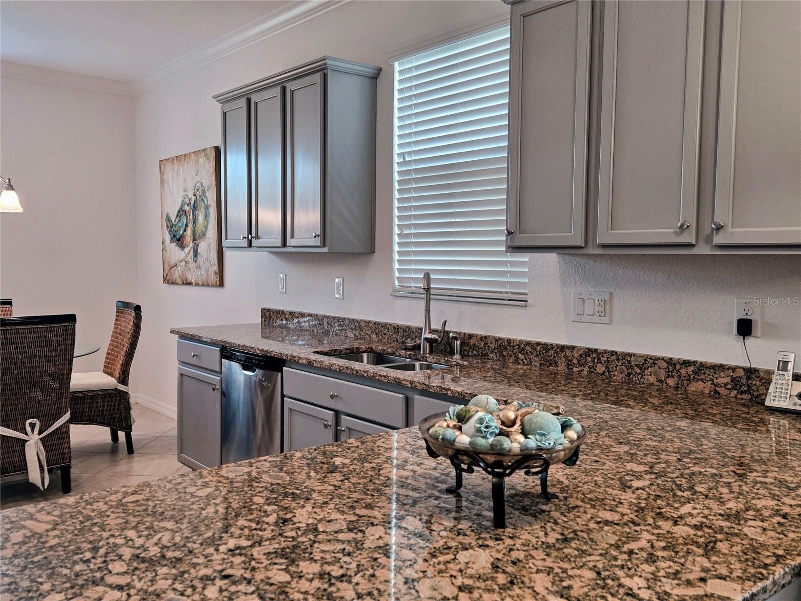 Image 5 of 36 For 6880 Willowshire Way