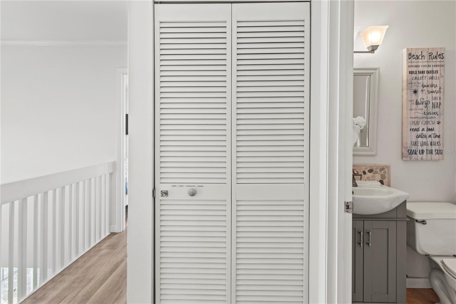 Image 19 of 52 For 6250 Holmes Boulevard 37