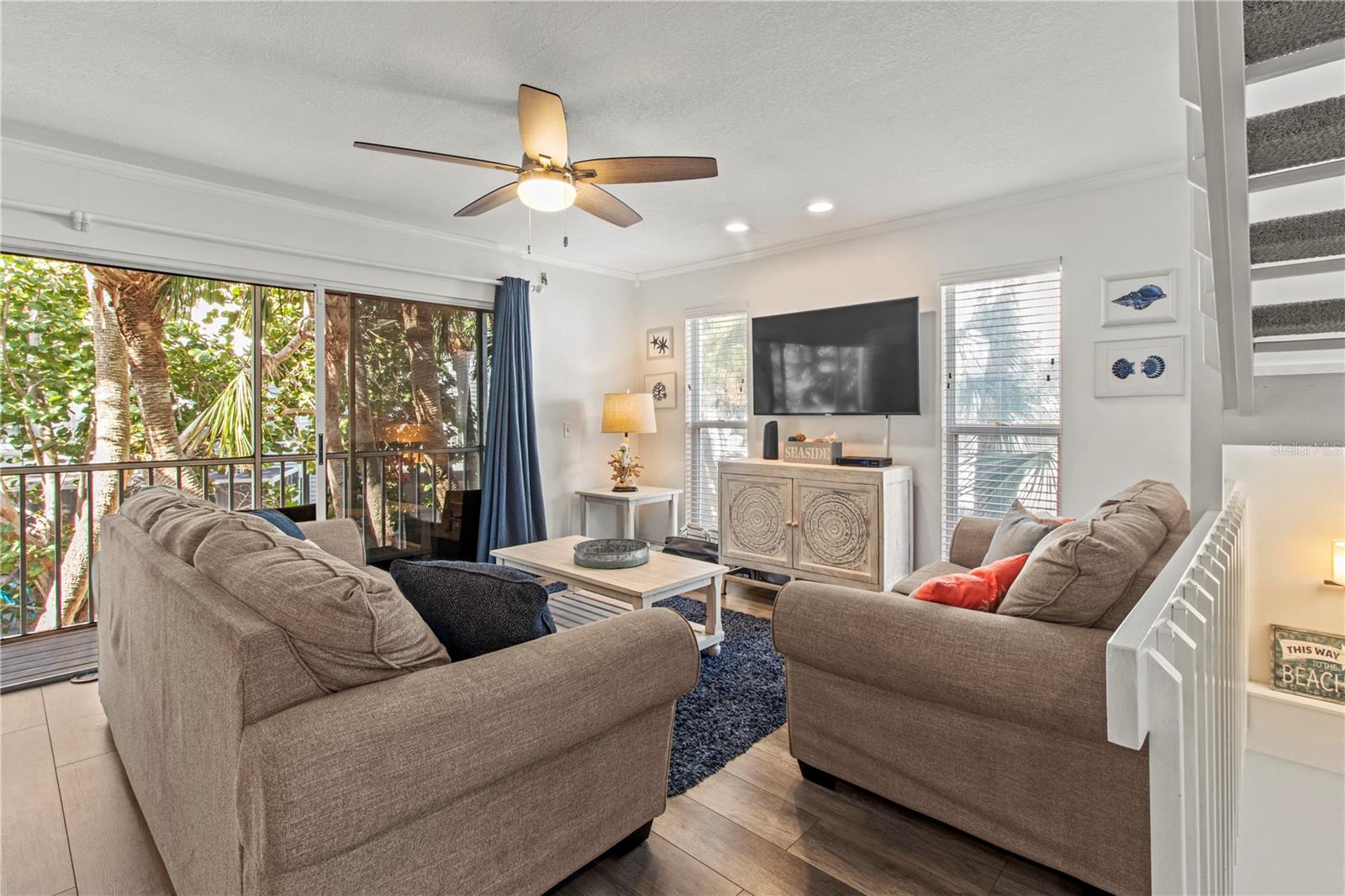 Image 22 of 52 For 6250 Holmes Boulevard 37