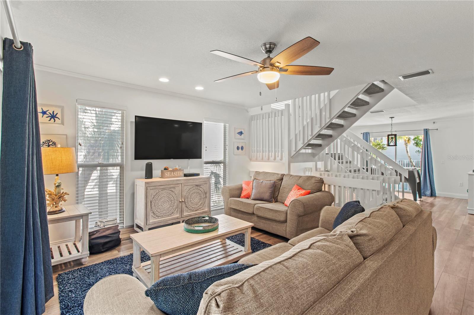 Image 23 of 52 For 6250 Holmes Boulevard 37