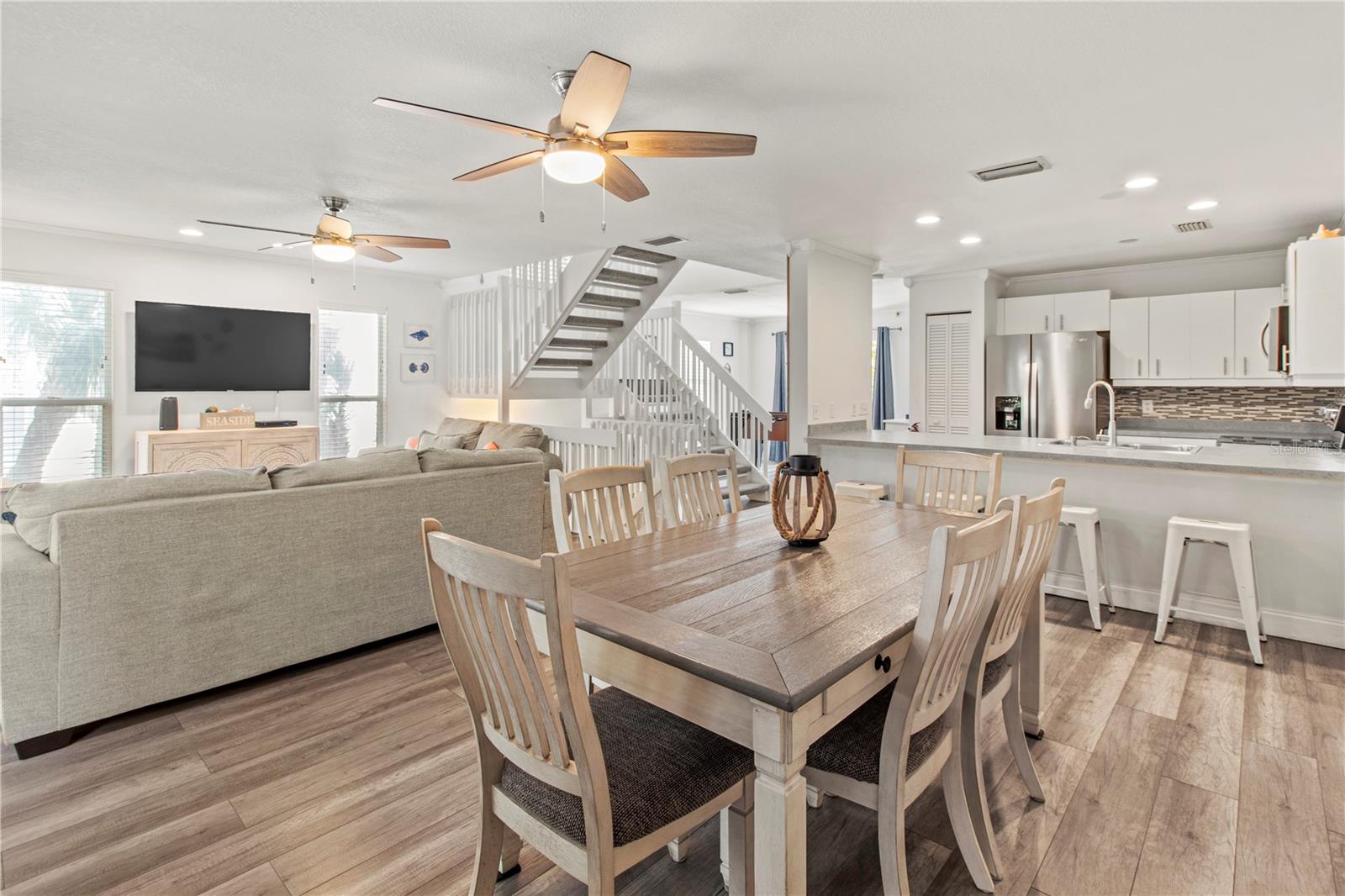 Image 31 of 52 For 6250 Holmes Boulevard 37