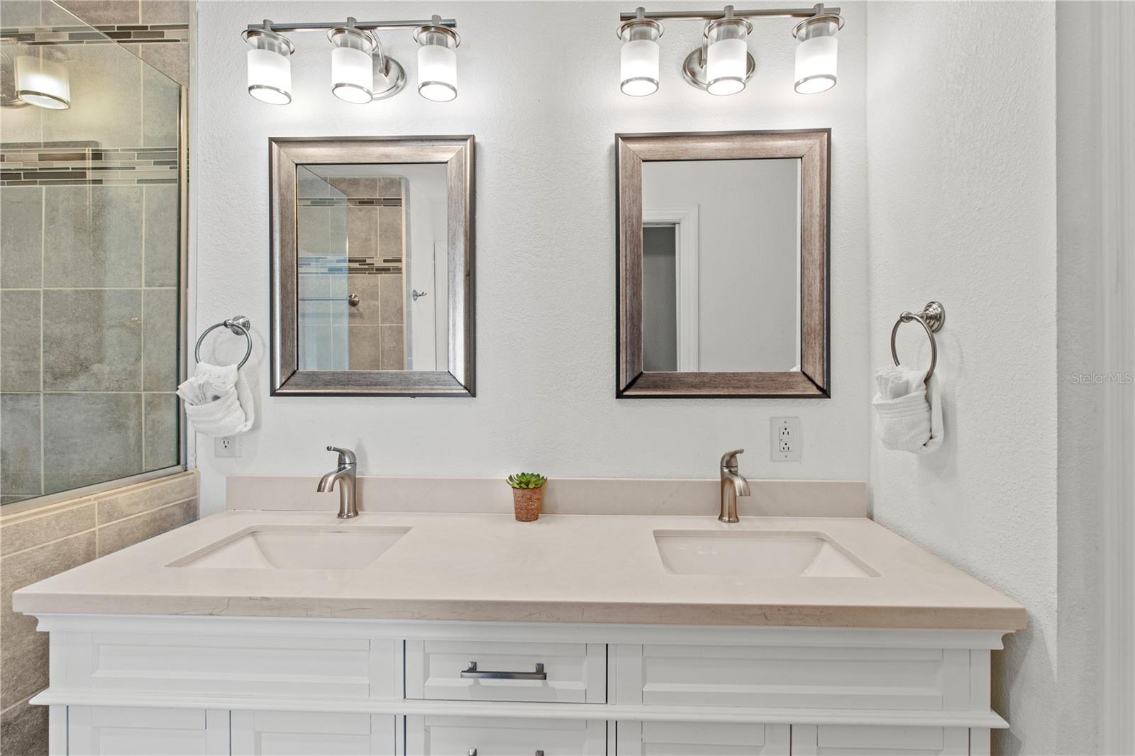 Image 5 of 52 For 6250 Holmes Boulevard 37