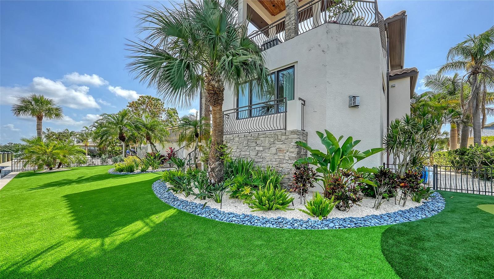 Image 41 of 53 For 795 Marbury Lane