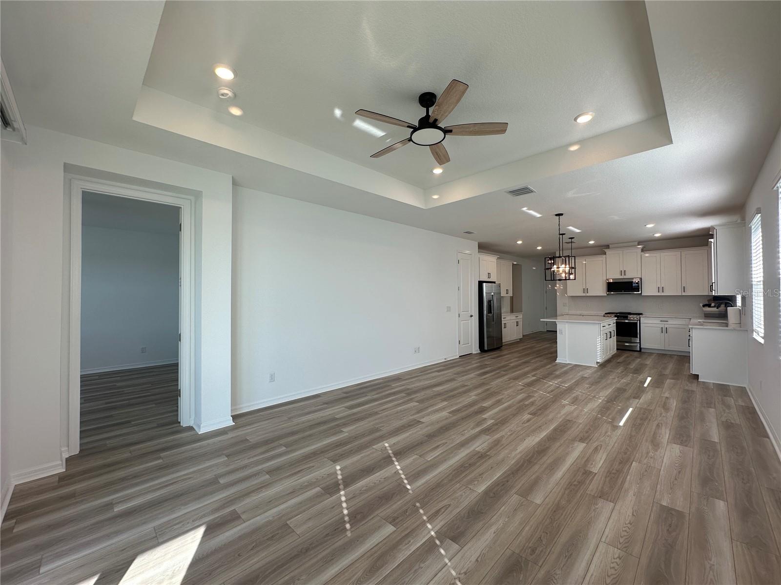 Image 10 of 24 For 18091 Cherished Loop