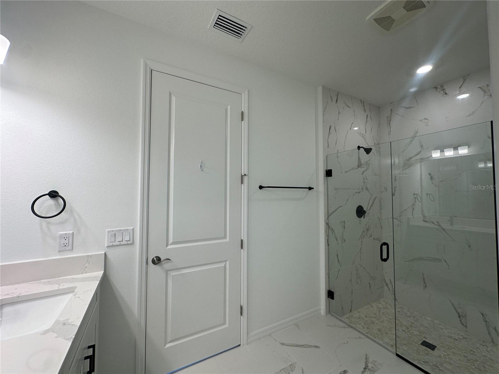 Image 15 of 24 For 18091 Cherished Loop