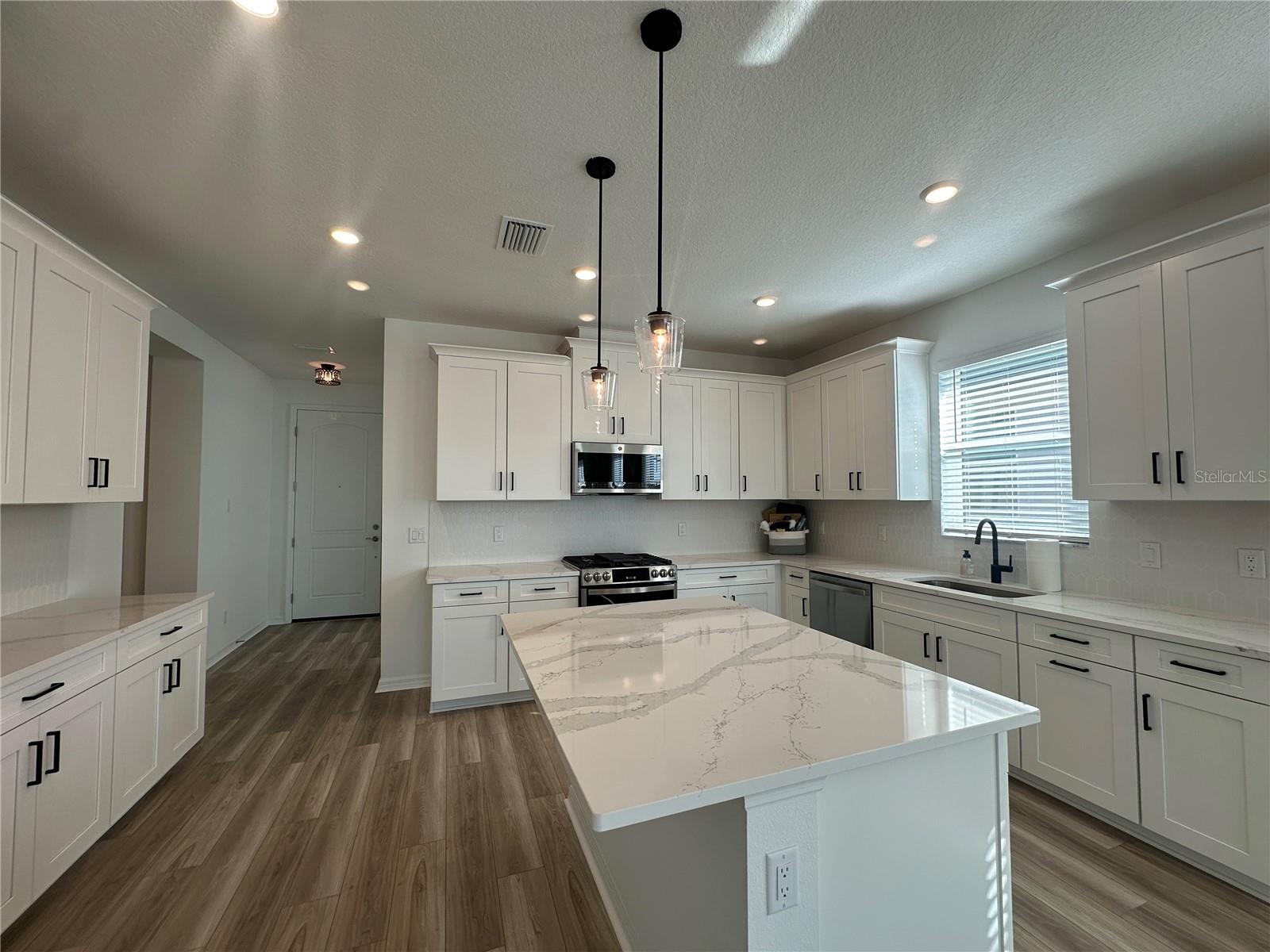 Image 9 of 24 For 18091 Cherished Loop