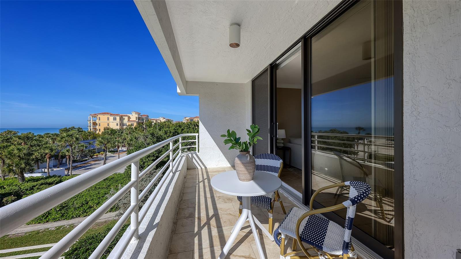 Image 30 of 43 For 2109 Gulf Of Mexico Drive 1303