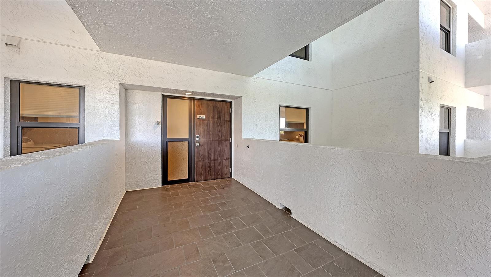 Image 32 of 43 For 2109 Gulf Of Mexico Drive 1303