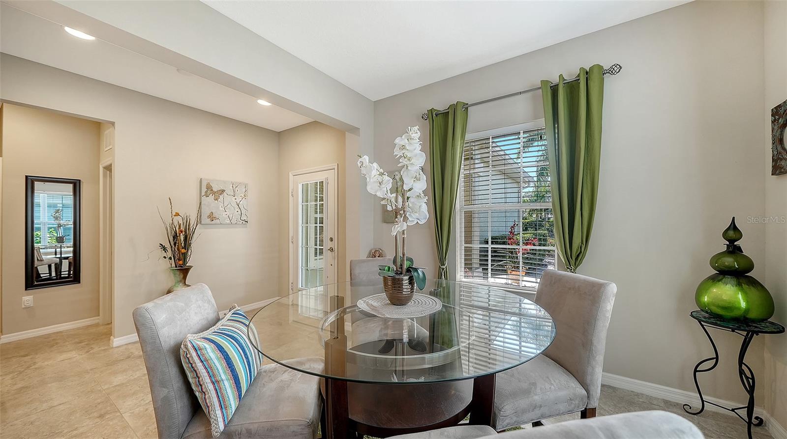 Image 6 of 26 For 5356 Fairfield Boulevard