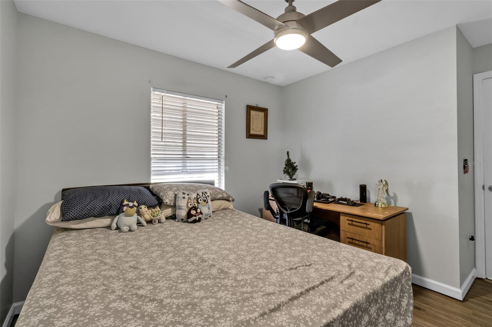 Image 25 of 36 For 5370 Royal Palm Avenue 5370