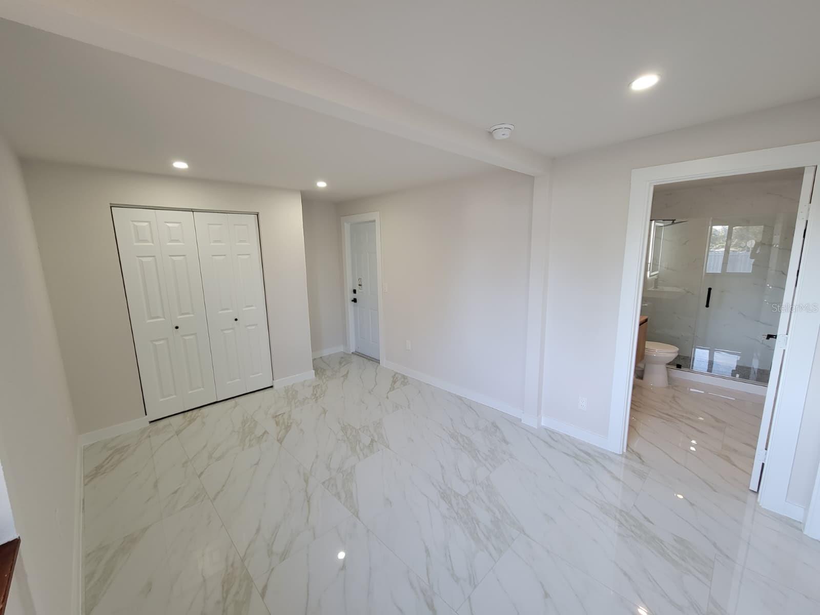 Image 10 of 51 For 2784 Martin Street