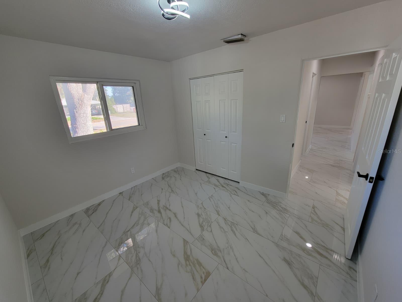 Image 30 of 51 For 2784 Martin Street