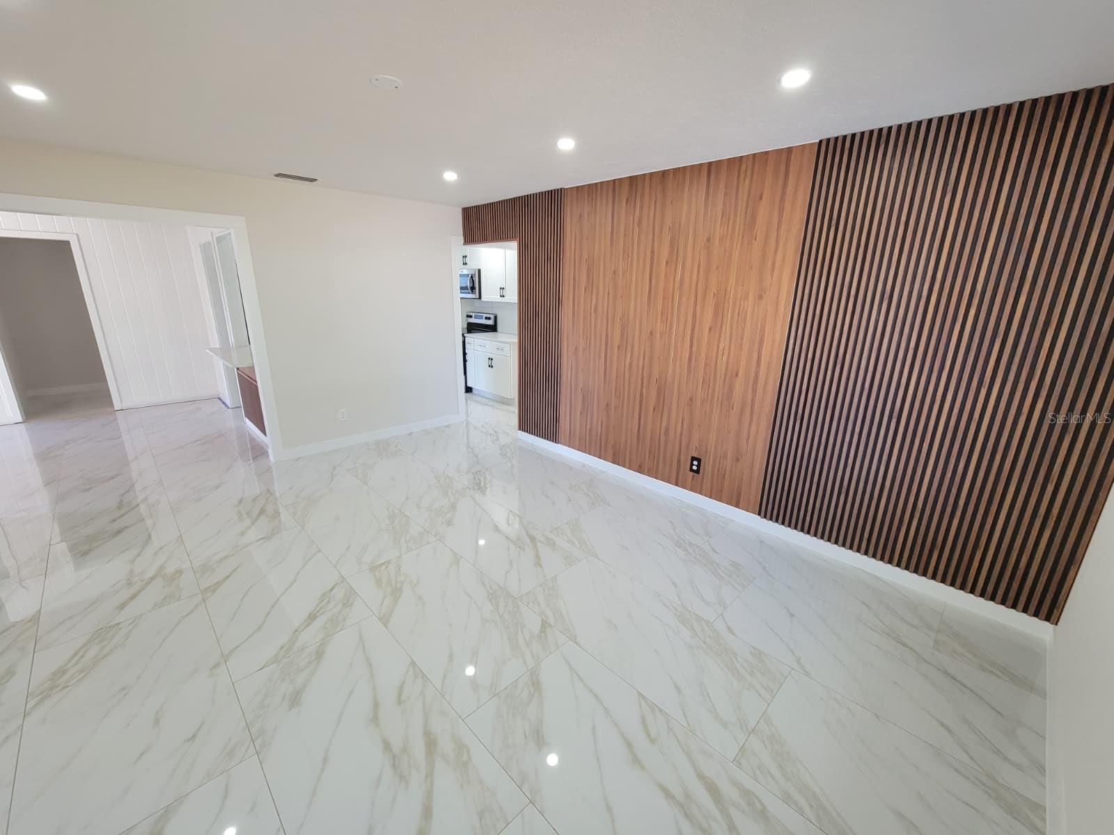 Image 37 of 51 For 2784 Martin Street