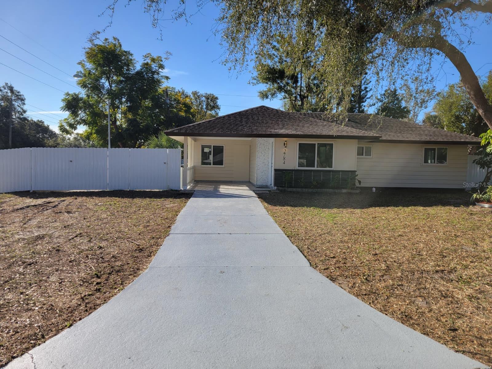 Image 44 of 51 For 2784 Martin Street