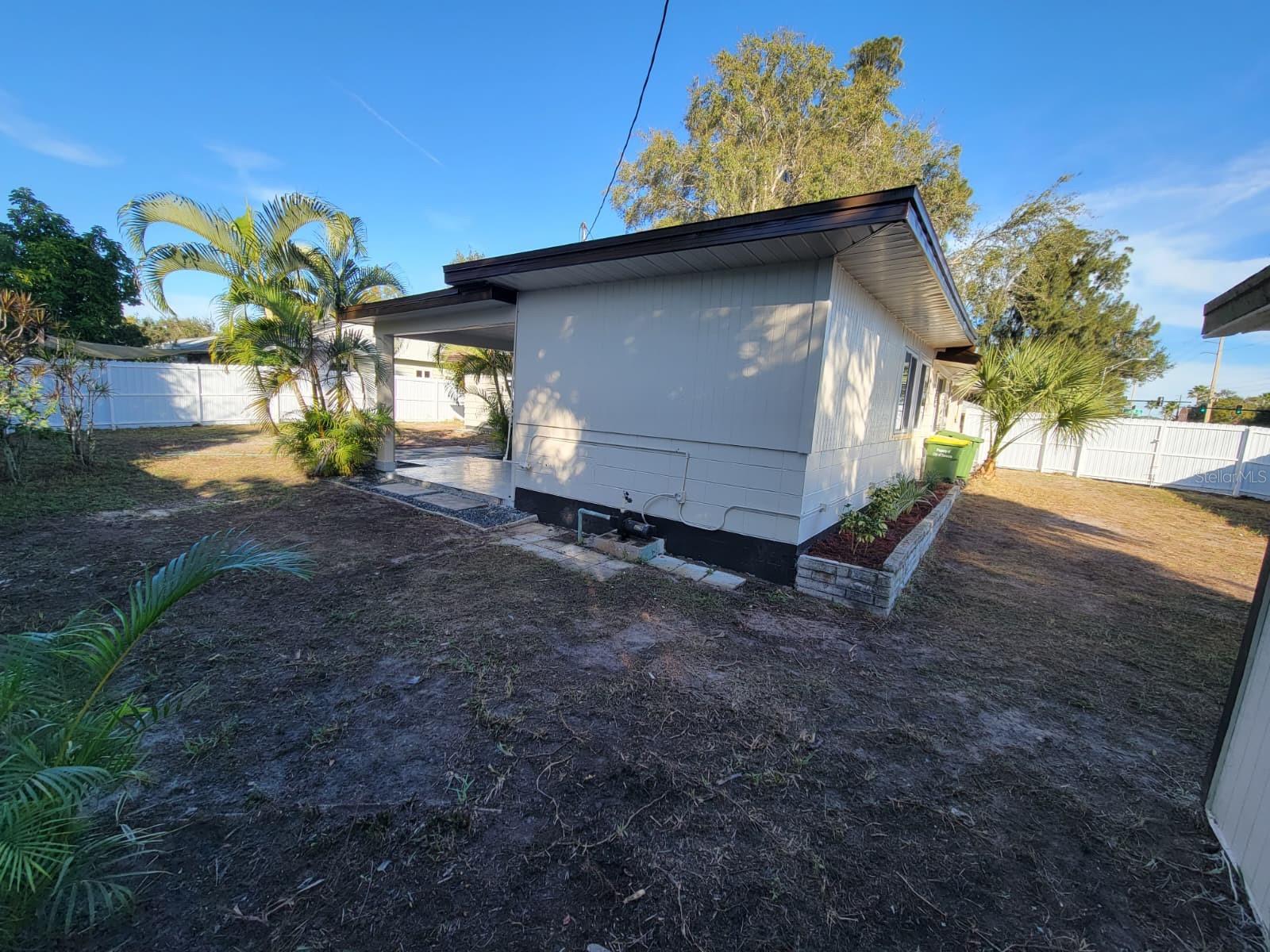 Image 48 of 51 For 2784 Martin Street