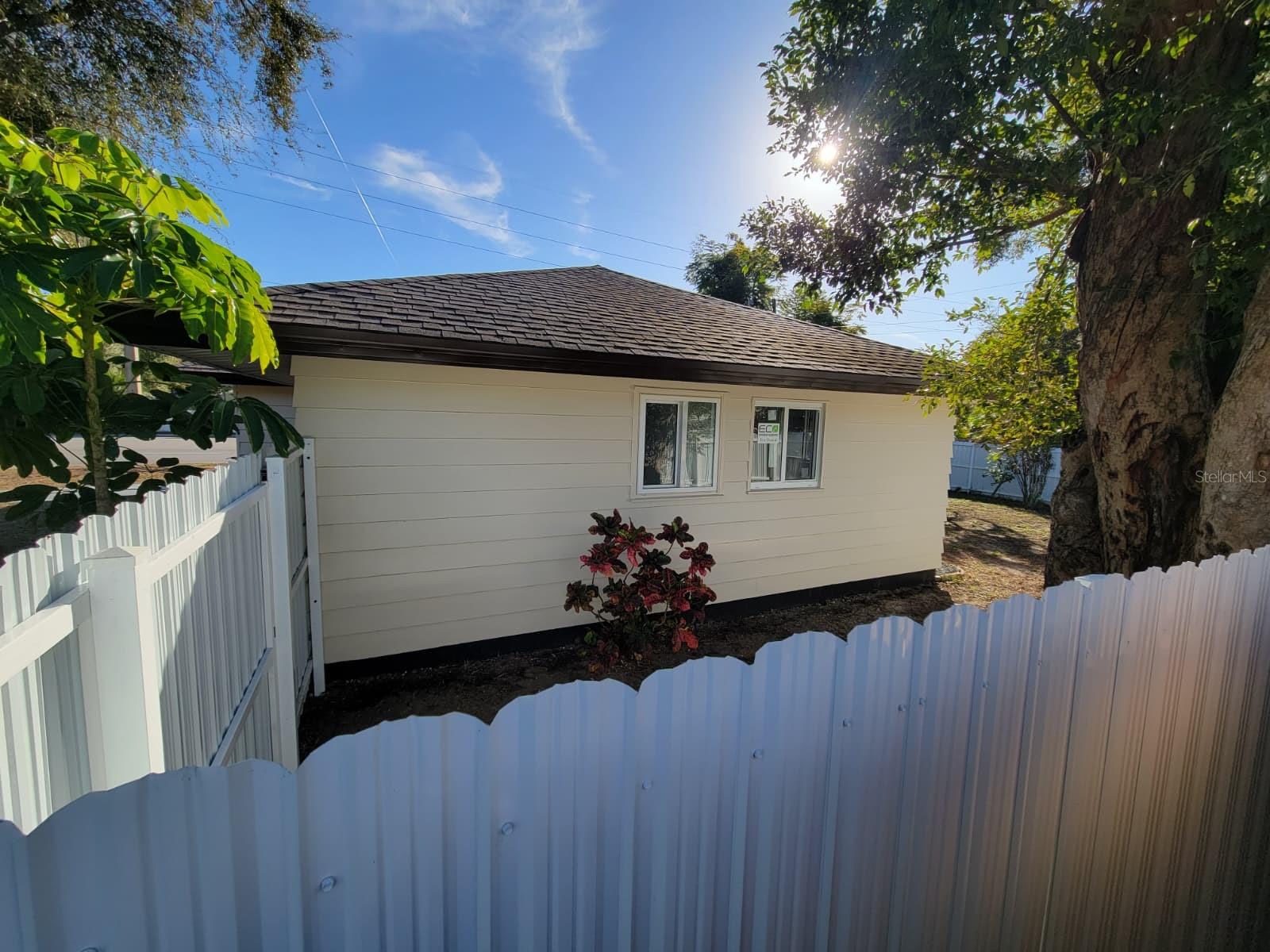 Image 50 of 51 For 2784 Martin Street