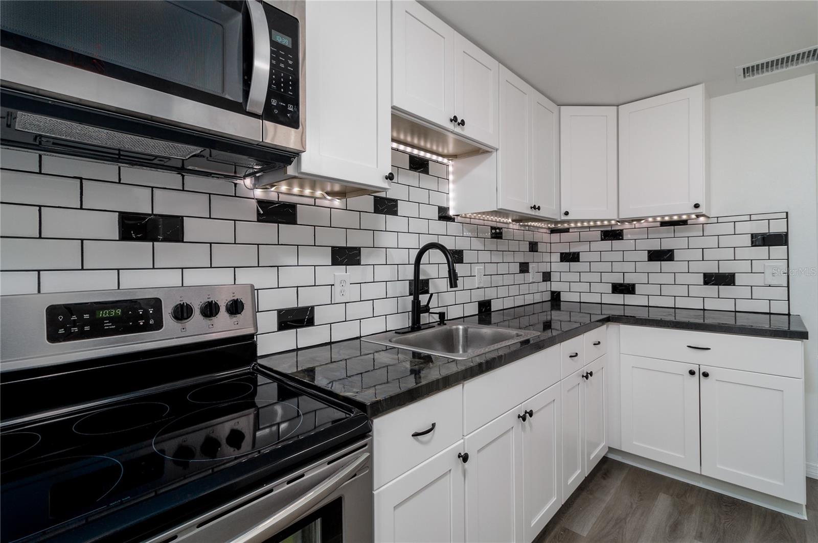 Image 5 of 12 For 12254 Maltz Avenue B