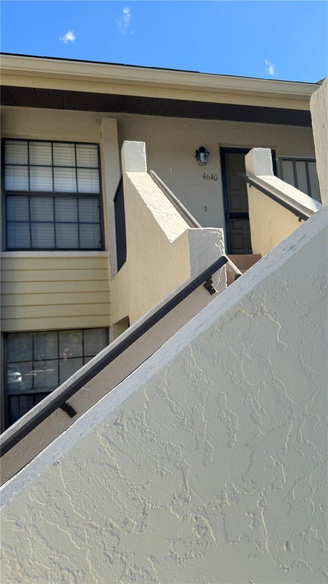 Image 2 of 16 For 4640 Weybridge  12