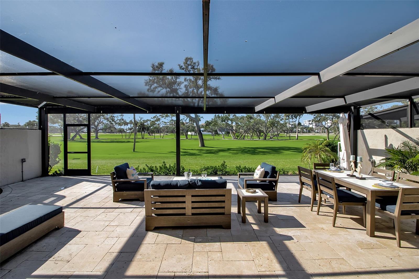 Image 28 of 75 For 2123 Harbourside Drive 903