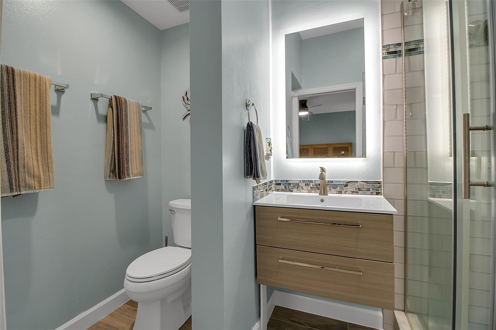 Image 56 of 75 For 2123 Harbourside Drive 903