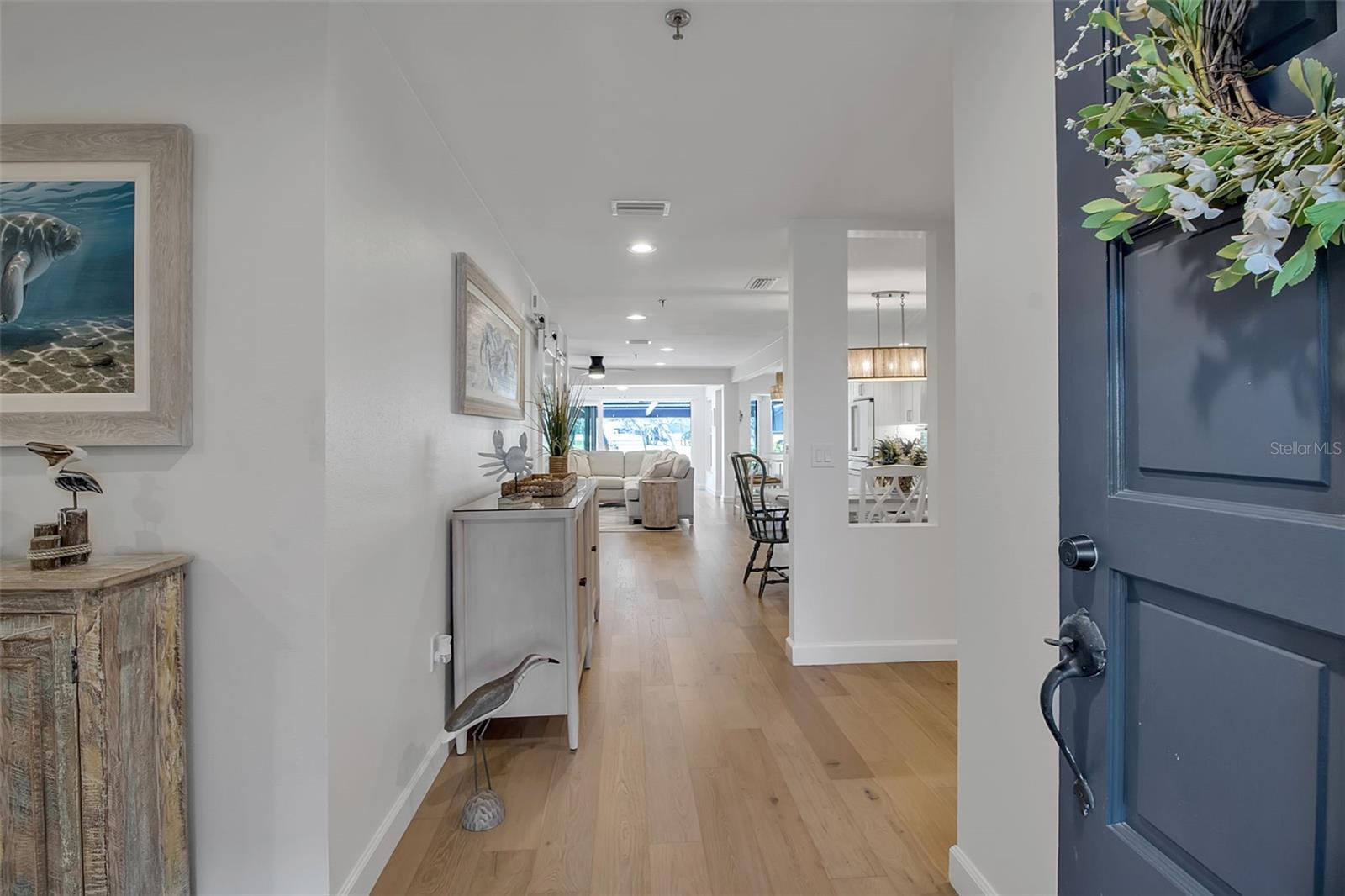 Image 6 of 75 For 2123 Harbourside Drive 903