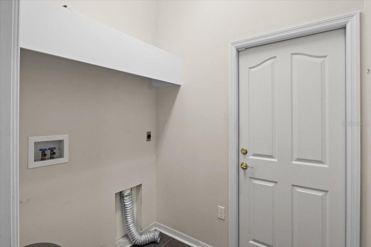 Image 42 of 85 For 3522 Little Country Road