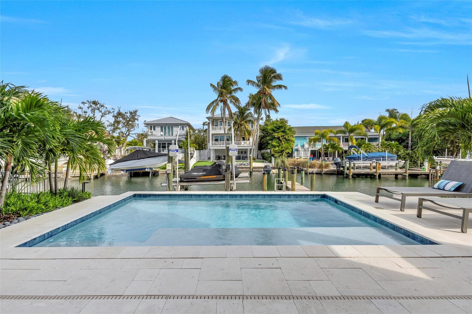 Image 20 of 79 For 4881 Oxford Drive