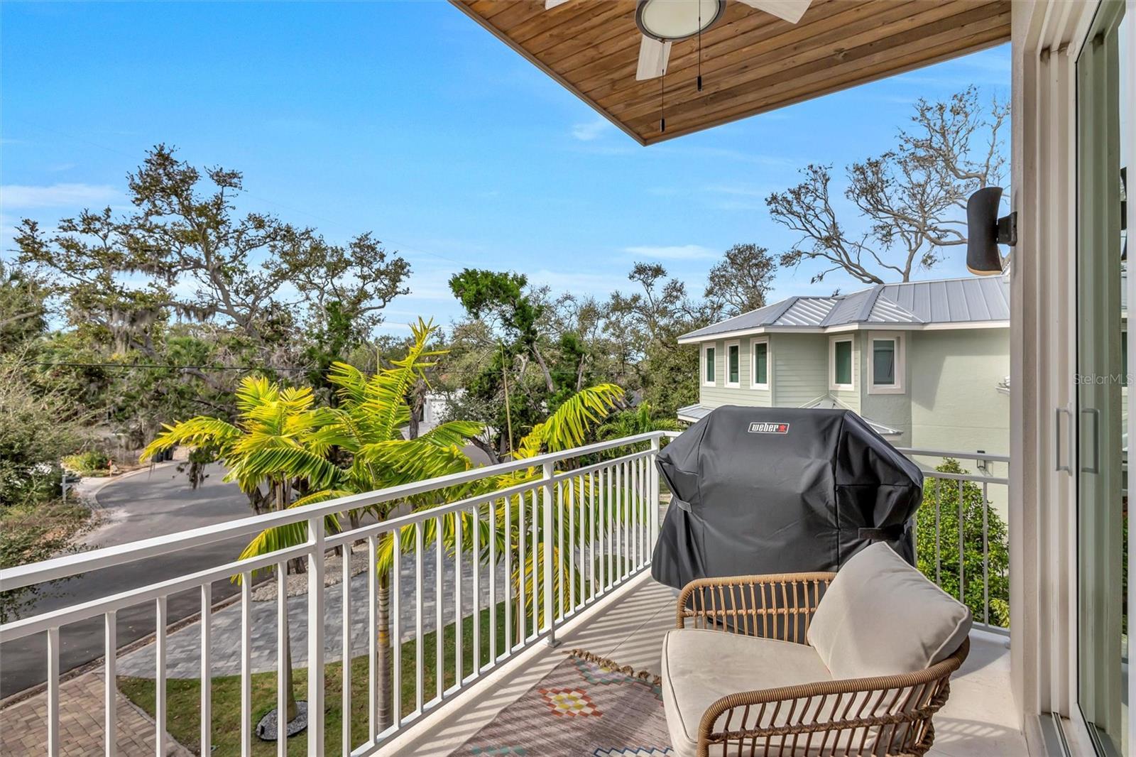 Image 39 of 79 For 4881 Oxford Drive