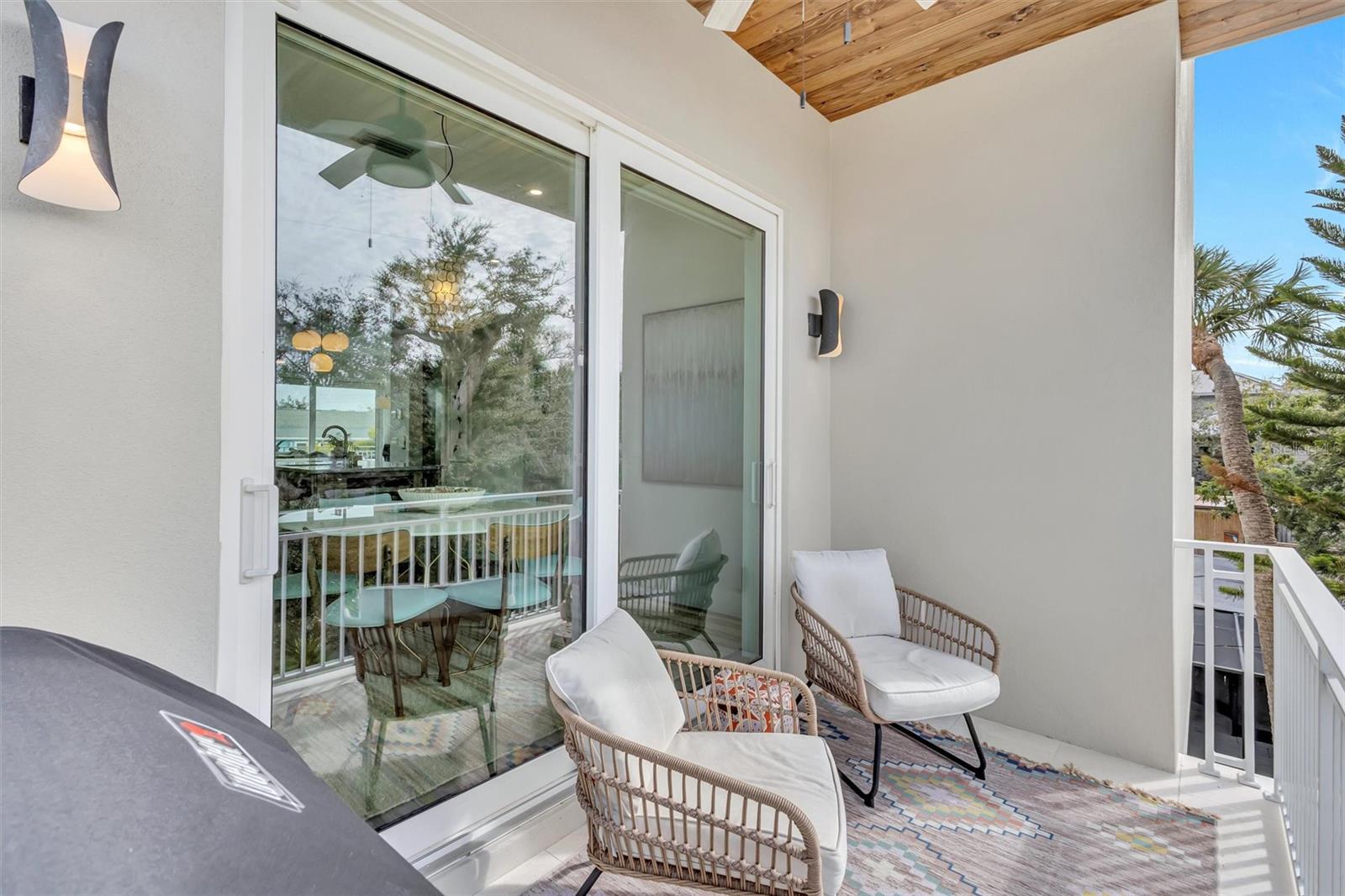 Image 40 of 79 For 4881 Oxford Drive