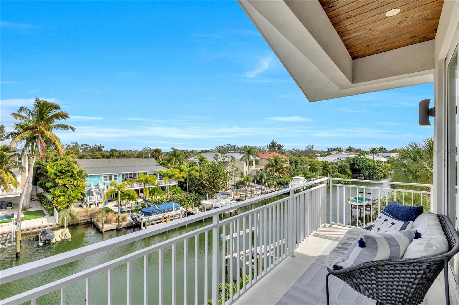 Image 69 of 79 For 4881 Oxford Drive