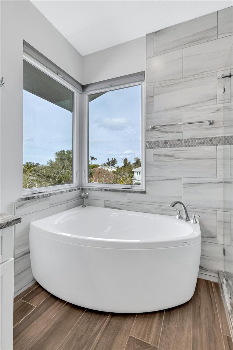 Image 74 of 79 For 4881 Oxford Drive