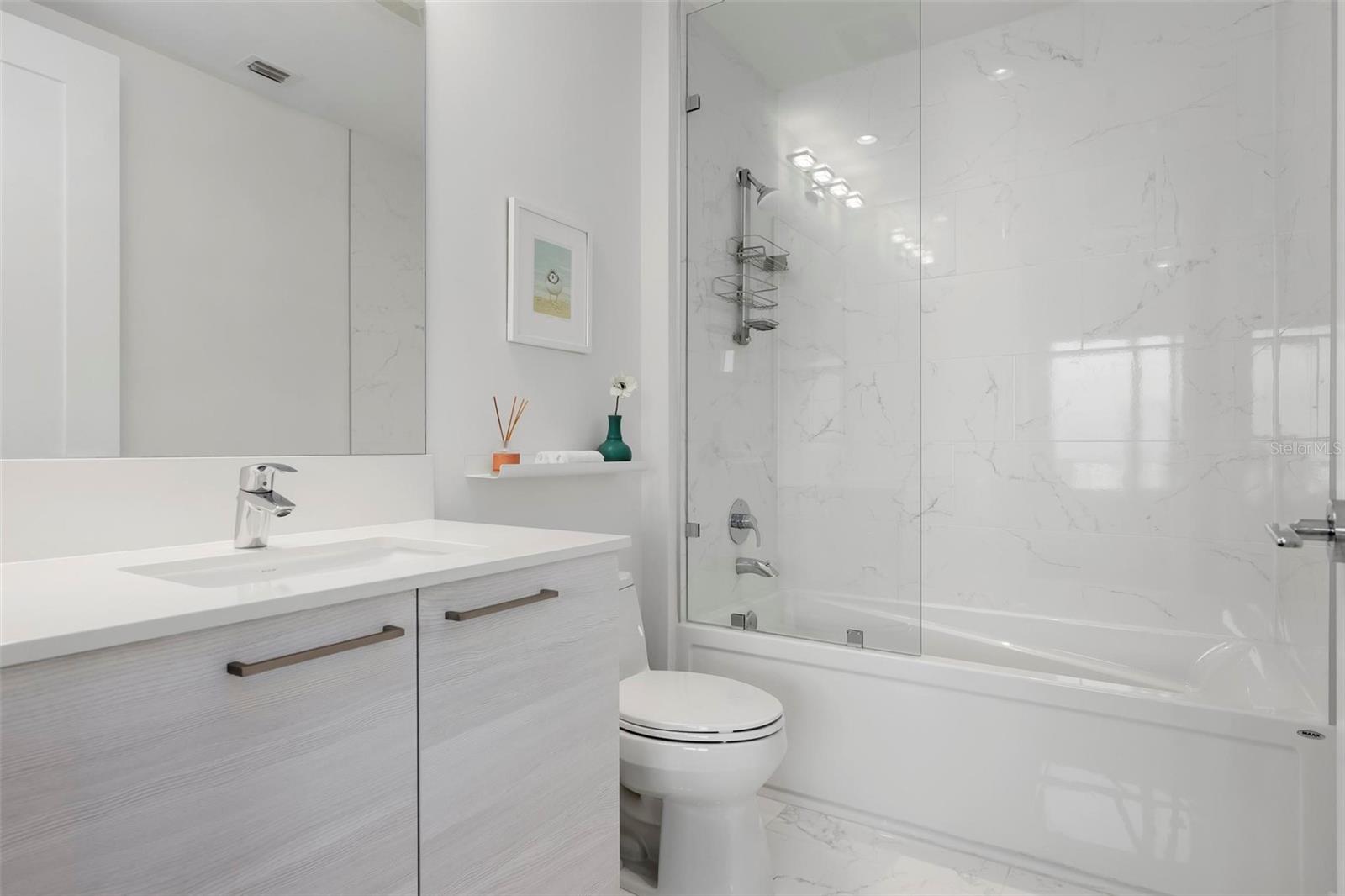 Image 21 of 58 For 111 Pineapple Avenue 719