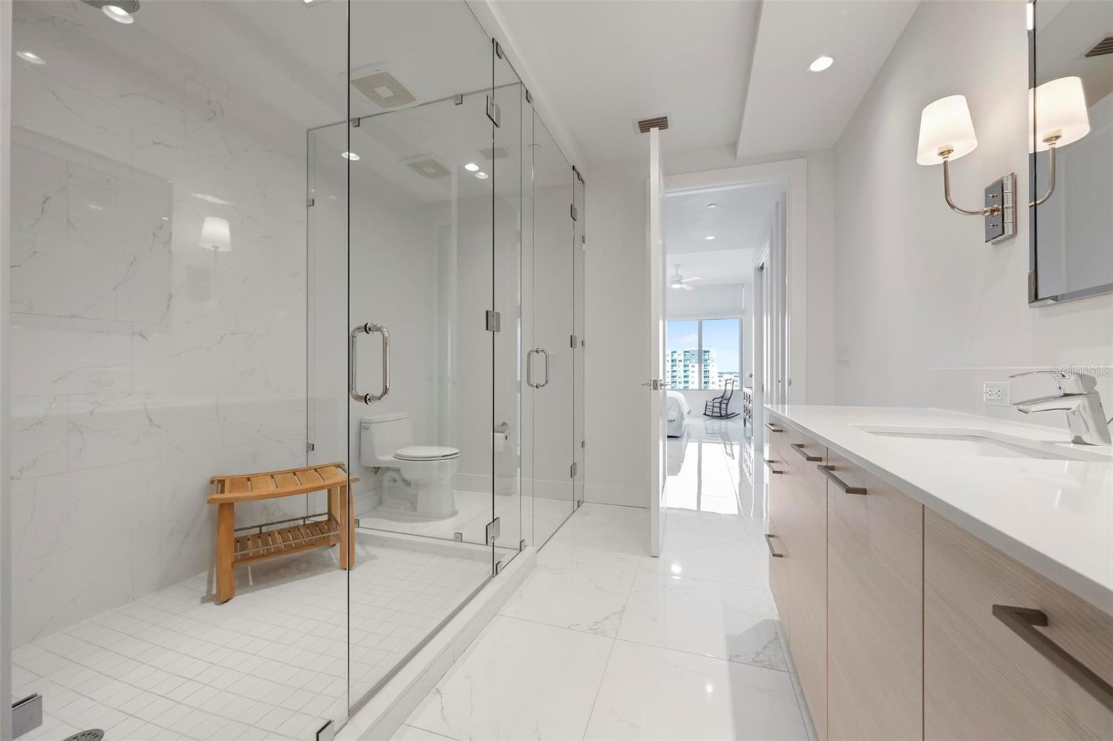 Image 30 of 58 For 111 Pineapple Avenue 719