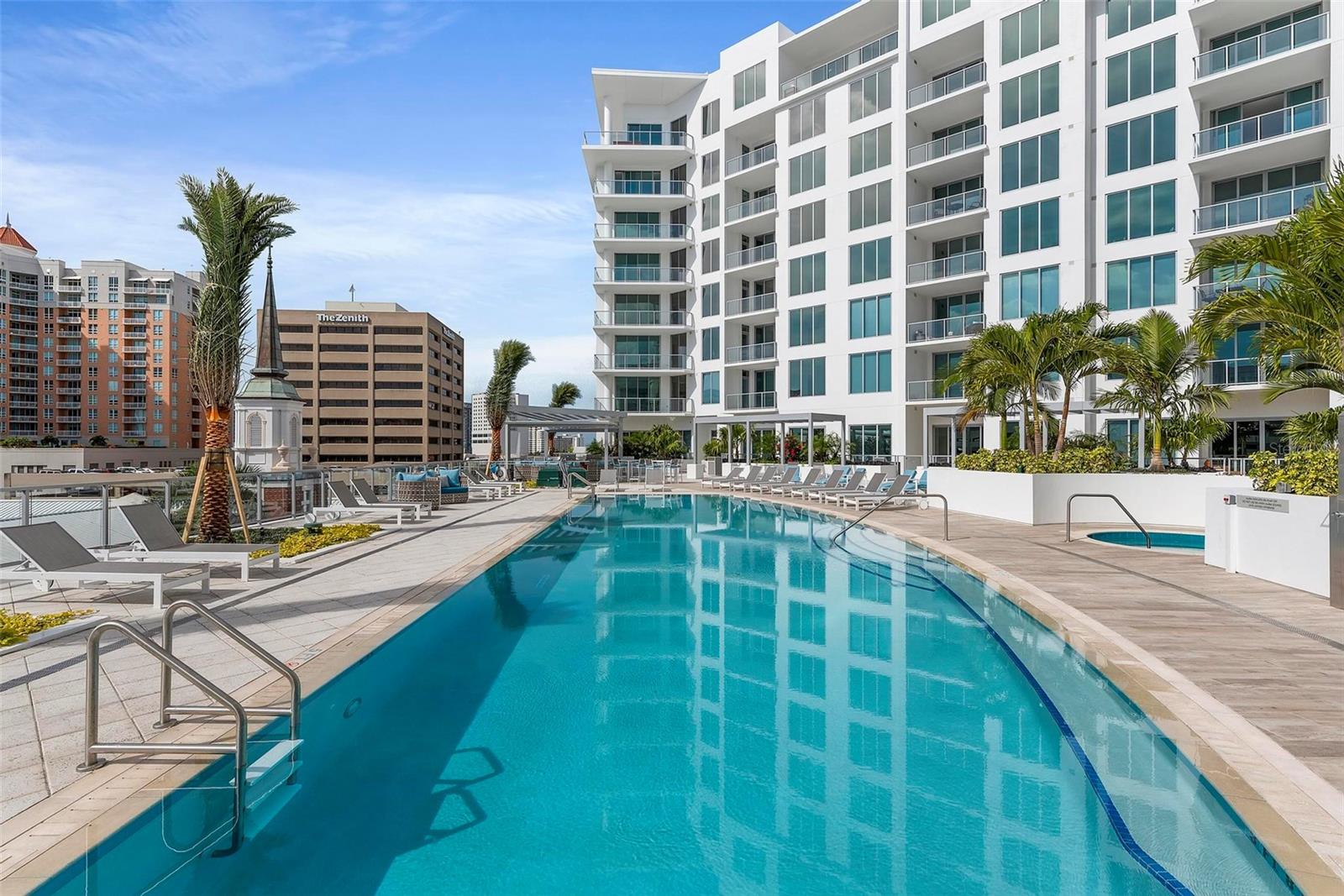 Image 37 of 58 For 111 Pineapple Avenue 719