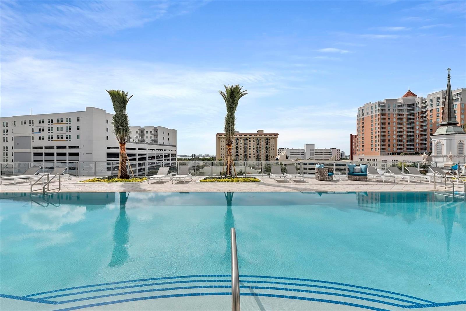 Image 38 of 58 For 111 Pineapple Avenue 719